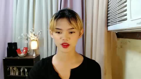 Snapshot of sweetytrannygirlxx chatting on December 2024 04:33:02 AM Megan online show from December 2024 04:33:02 AM