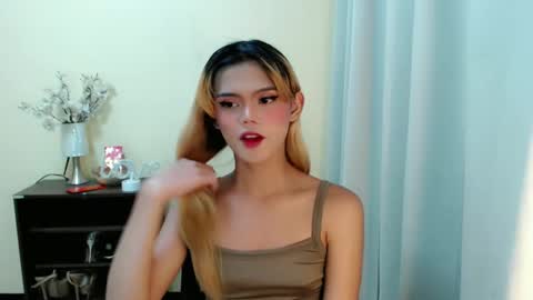 Snapshot of sweetytrannygirlxx chatting on January 2025 06:35:02 AM Megan online show from January 2025 06:35:02 AM