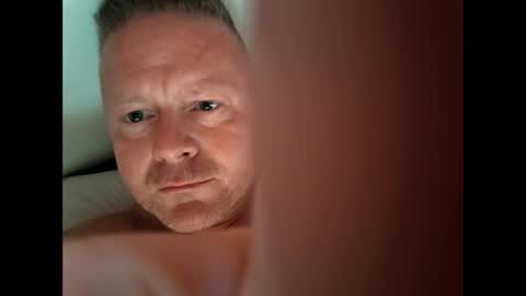 Swingrstarr online show from April 2026 08:54:01 AM