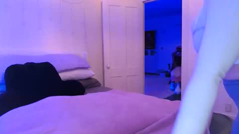 Snapshot of switchykitty chatting on February 2026 10:50:02 PM ashley blayde online show from February 2026 10:50:02 PM