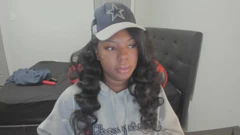 sxamleuy online show from July 2026 04:38:01 AM
