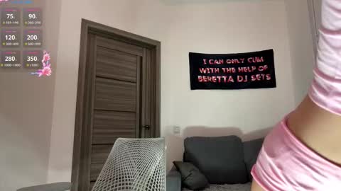 Mona online show from March 2026 05:08:01 PM