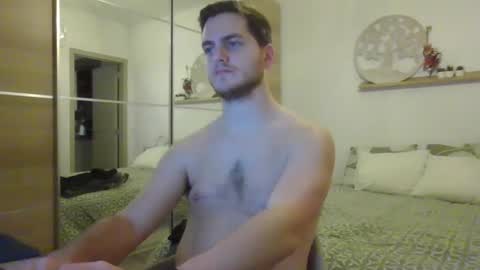 syl092 online show from December 2024 07:43:02 PM