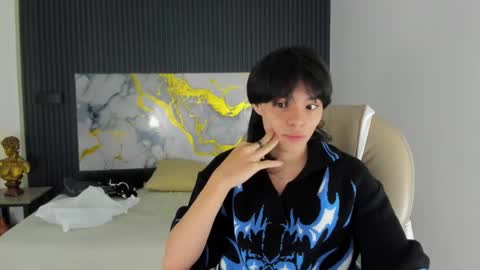 sylasfrost online show from November 2025 08:46:02 PM