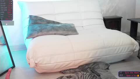 Sylvie online show from February 2026 06:26:01 AM