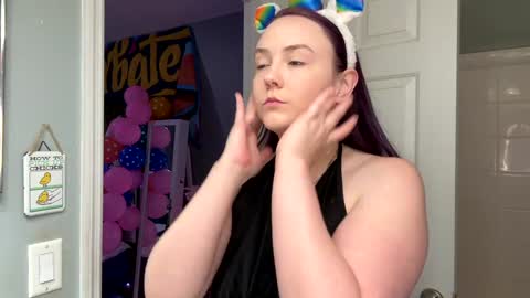 Snapshot of syndica chatting on April 2026 11:24:02 PM Jennah online show from April 2026 11:24:02 PM