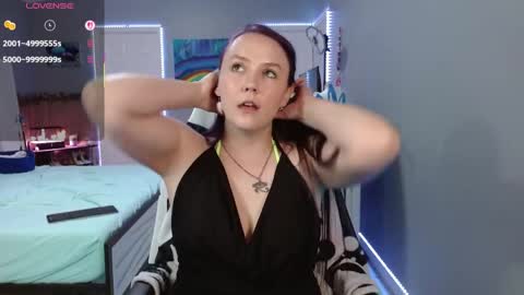 Snapshot of syndica chatting on May 2026 12:17:02 AM Jennah online show from May 2026 12:17:02 AM