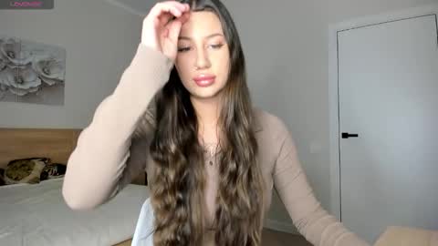 Snapshot of synop_sis chatting on September 2025 08:47:01 AM Mila online show from September 2025 08:47:01 AM