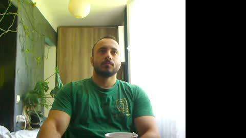 Snapshot of t_huracane chatting on May 2026 06:54:02 AM Huracane online show from May 2026 06:54:02 AM