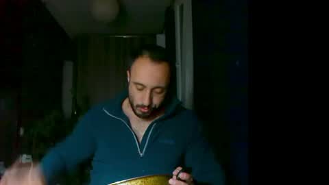 Snapshot of t_huracane chatting on May 2026 06:09:01 PM Huracane online show from May 2026 06:09:01 PM