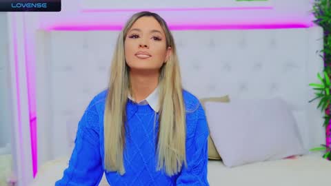 Arianna online show from December 2024 04:28:01 PM