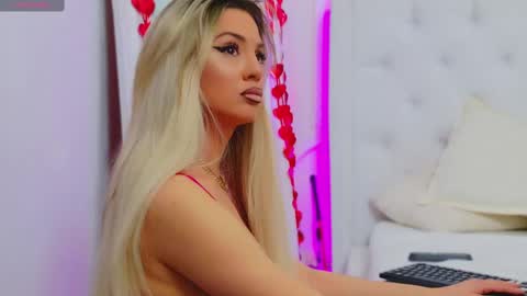 Arianna online show from February 2025 05:17:02 PM