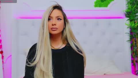 Arianna online show from February 2025 07:37:02 PM