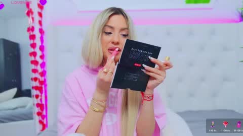 Arianna online show from March 2025 04:29:02 PM