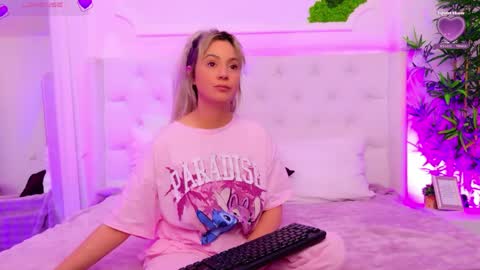 Arianna online show from April 2026 12:22:01 PM