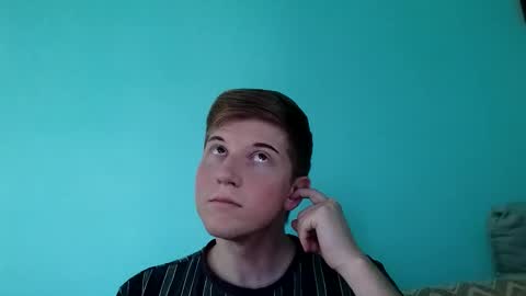 collegetwinkboi online show from December 2025 04:13:02 PM