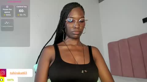 Snapshot of tahira_21 chatting on May 2026 07:52:02 PM Tahira online show from May 2026 07:52:02 PM