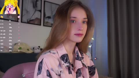 Mia online show from March 2026 01:34:01 AM