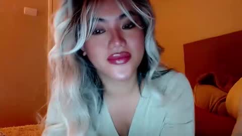 Lena online show from December 2024 04:42:01 PM