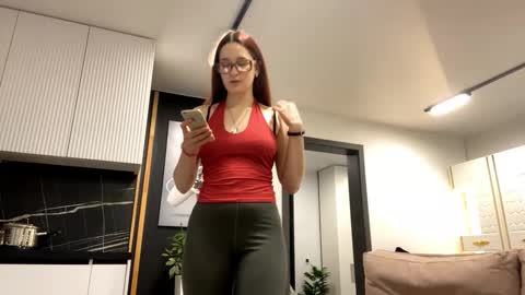 Ayla and Lexi online show from November 2025 12:04:01 PM