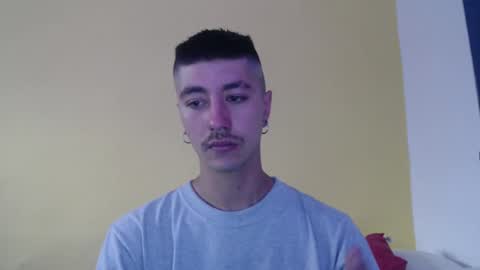 talhi_ online show from November 2025 07:18:02 PM