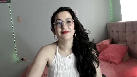 Snapshot of talia_mystic chatting on April 2026 01:37:02 PM Talia mia online show from April 2026 01:37:02 PM