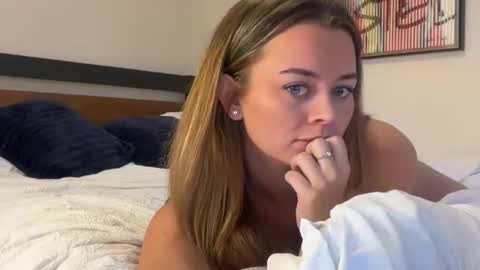 Talia online show from October 2025 05:14:01 PM