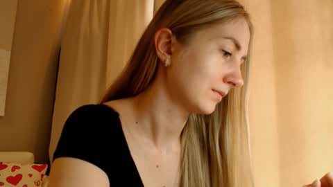  Kira  online show from March 2025 12:37:02 PM