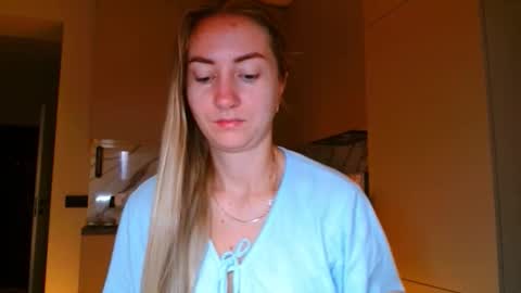  Kira  online show from November 2025 06:18:02 AM