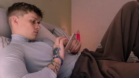 Colin online show from October 2025 09:04:01 PM