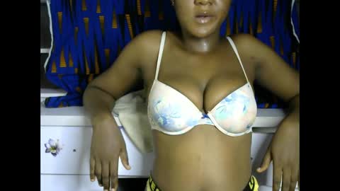 tall_choco online show from March 2026 07:20:02 PM