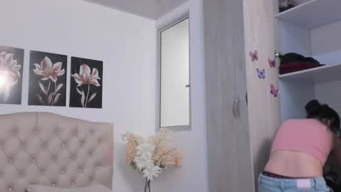 Snapshot of tamar4_f00x chatting on July 2026 01:10:02 PM Hi im sara online show from July 2026 01:10:02 PM