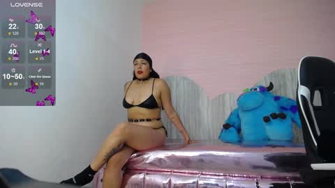 Tamara online show from November 2025 08:10:01 PM