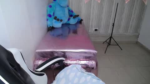 Tamara online show from November 2025 04:02:02 AM