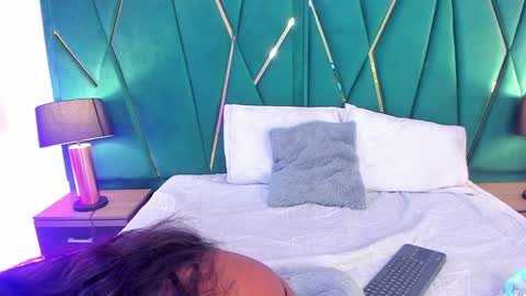 Tamara  online show from January 2025 12:18:01 PM