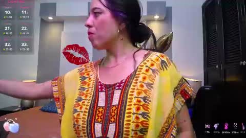 Snapshot of tamara_priya chatting on July 2026 03:21:02 PM Tamara online show from July 2026 03:21:02 PM