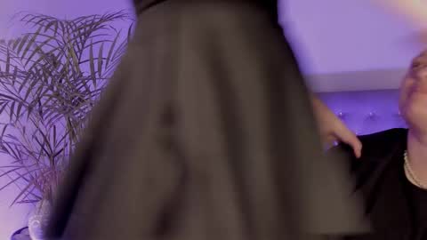 Snapshot of tamarathompsonn chatting on October 2025 11:03:02 PM Tamara. online show from October 2025 11:03:02 PM