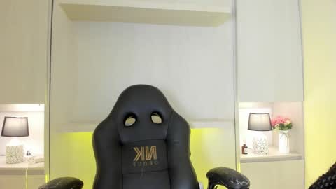 Tami online show from January 2026 07:38:02 PM