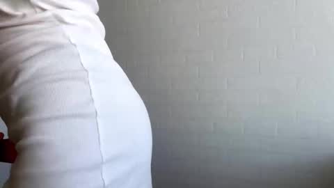 Kira online show from December 2025 03:55:01 AM