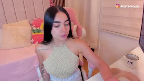 Snapshot of tammy_w chatting on April 2026 08:57:02 PM Tammy online show from April 2026 08:57:02 PM