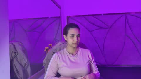 Tammy online show from November 2025 03:45:01 AM