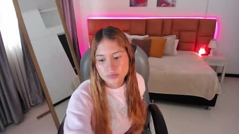Snapshot of tamy_edwards chatting on May 2026 08:03:02 PM Tamy online show from May 2026 08:03:02 PM