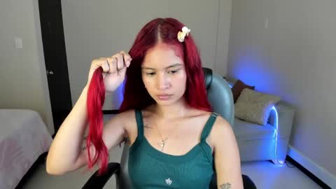 Snapshot of tamy_edwards chatting on May 2026 12:47:02 PM Tamy online show from May 2026 12:47:02 PM