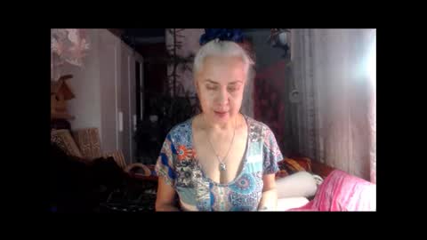 Milena online show from October 2025 02:36:01 PM