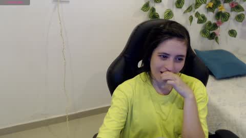 Tania  online show from February 2025 05:20:01 PM