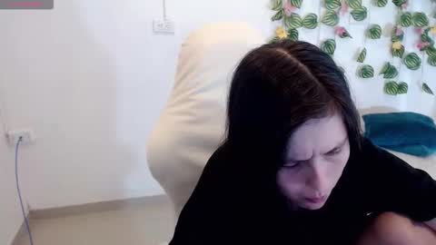 Tania  online show from February 2026 07:14:02 PM