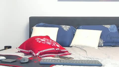 taniaforbs online show from December 2024 08:06:02 PM