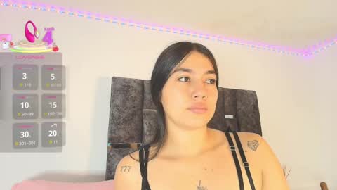Snapshot of taniamilan chatting on September 2025 10:30:02 AM Tania online show from September 2025 10:30:02 AM