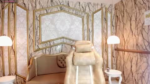 Tanisha  ONLINE GTM -5 7001400 online show from November 2025 12:15:02 PM