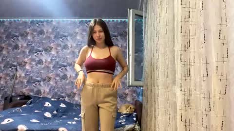 Snapshot of tannarosier chatting on November 2025 10:04:02 PM Kira online show from November 2025 10:04:02 PM